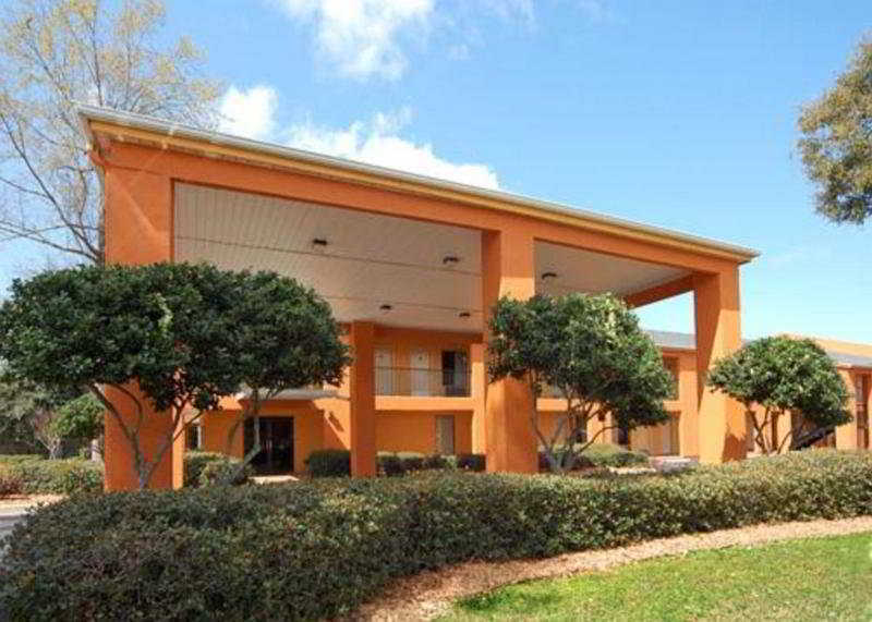 Days Inn By Wyndham Pensacola I-10 Ferry Pass Eksteriør billede
